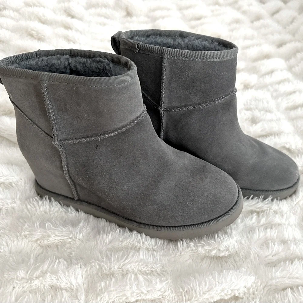 Ugh Boots - Picture 6 of 6